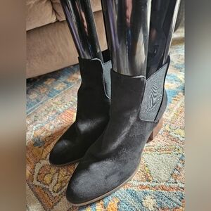 LOFT Elegant Black Ankle Boots